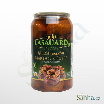 Makdous Extra Lasauard – malé lilky plněné vlašskými ořechy a paprikou v oleji, 1225g sklenice.